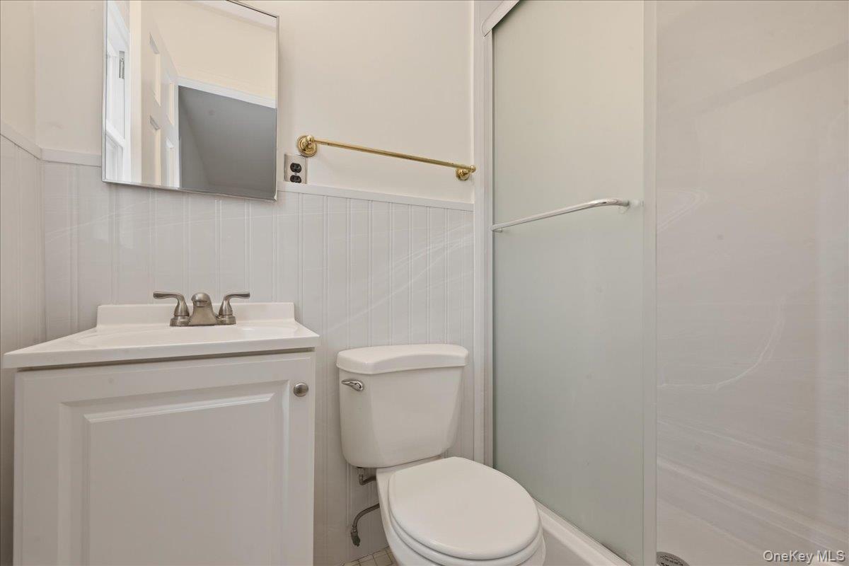 7 Anchorage Road Port Washington, NY 11050 - Photo 34 of 46