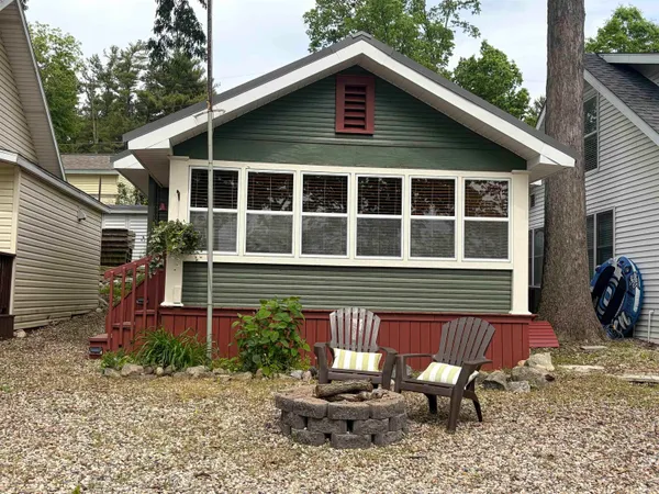 $134,900 | 815 Ln 150 Hamilton Lake, Hamilton, IN 46742