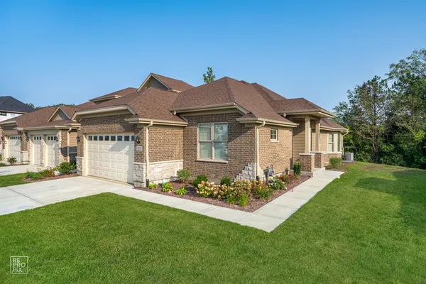 $580,900 | 11174 Tuscany Lane, Lemont, IL 60439