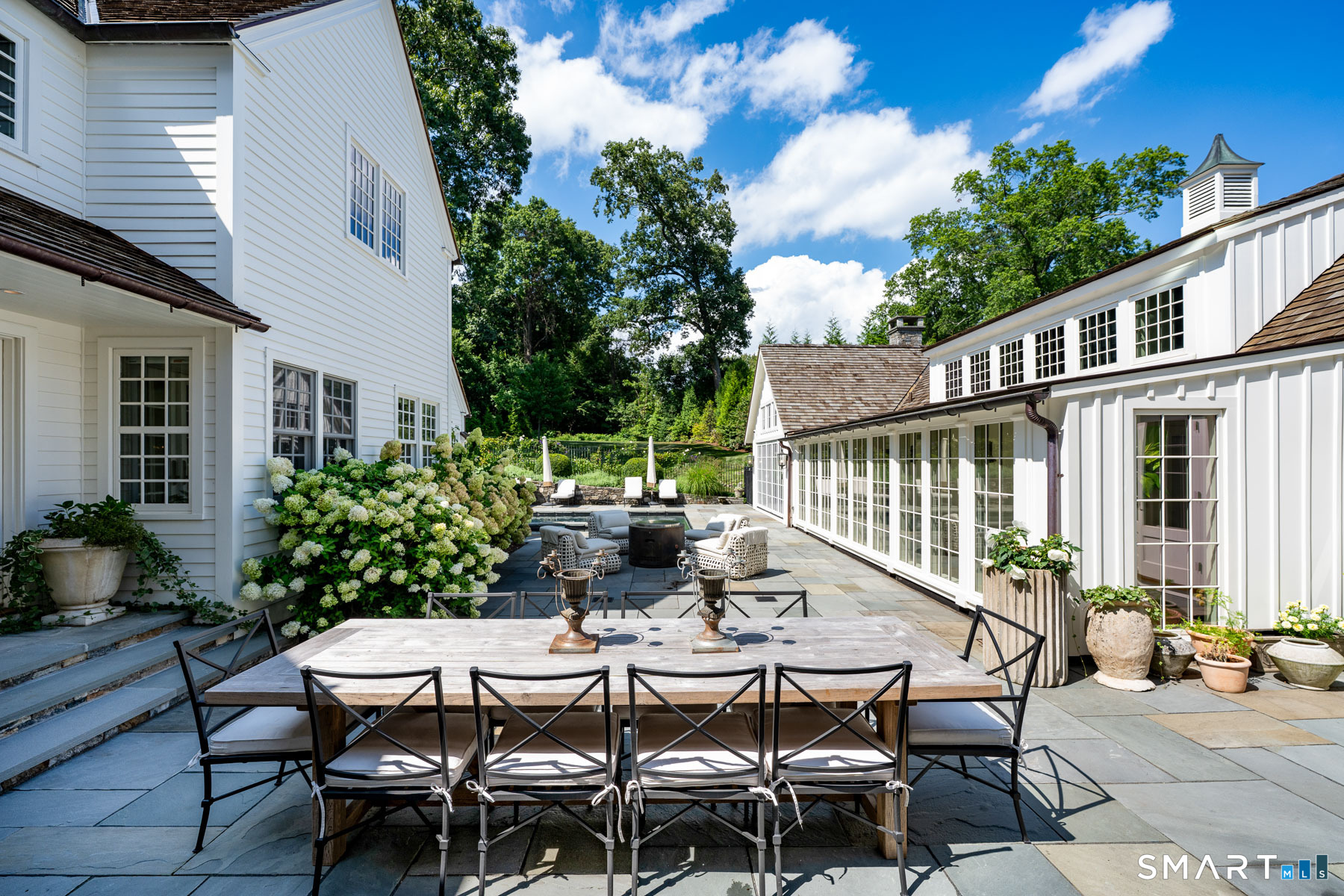 298 Harbor Road Fairfield, CT 06890 - Photo 36 of 40 Gallery Image 36