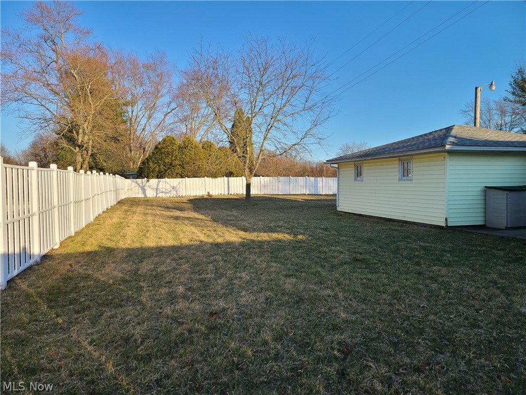 5051 Thursby Road North Canton, OH 44720 - Photo 15 of 16 Back yard
