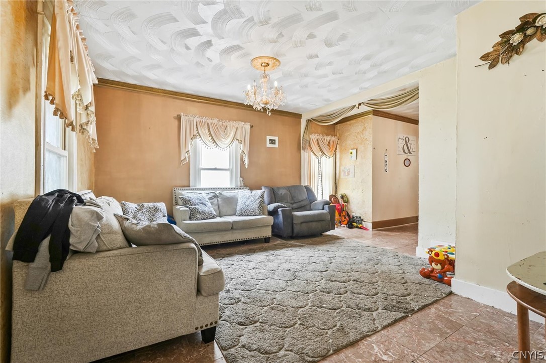 431 Stone Street Oneida, NY 13421 - Photo 5 of 37 Gallery Image 5