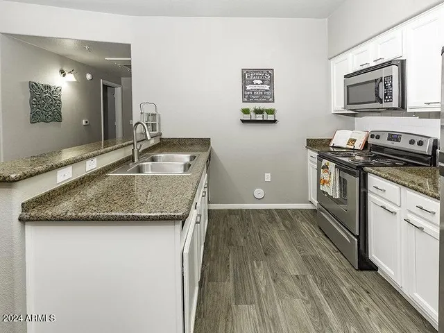 $1,601 | 22280 South 209th Way, Unit 2, Queen Creek, AZ 85142