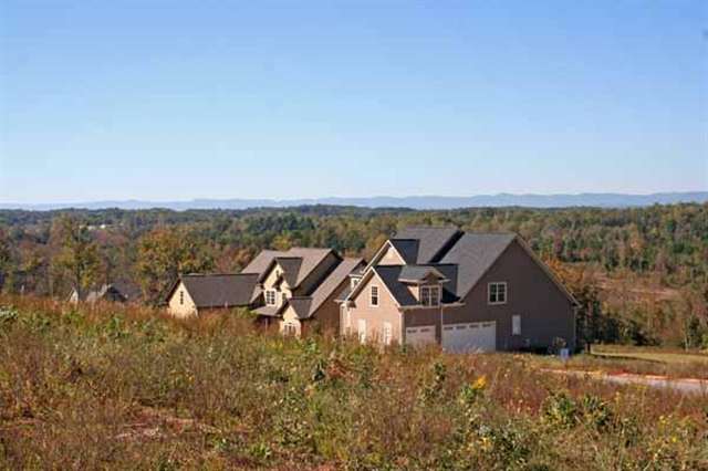 9 Ridgeburg Court, Unit CASTLE ROCK SUBDIVSION Greer, SC 29651 - Photo 3 of 5