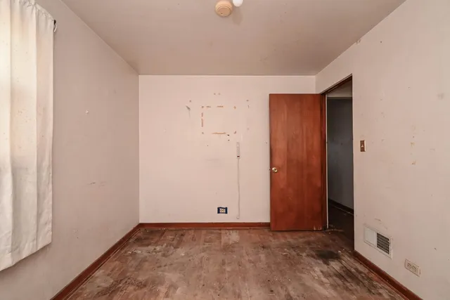 $150,000 | 629 Fulton Avenue, Waukegan, IL 60085