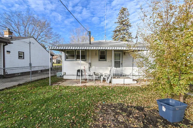 $150,000 | 629 Fulton Avenue, Waukegan, IL 60085