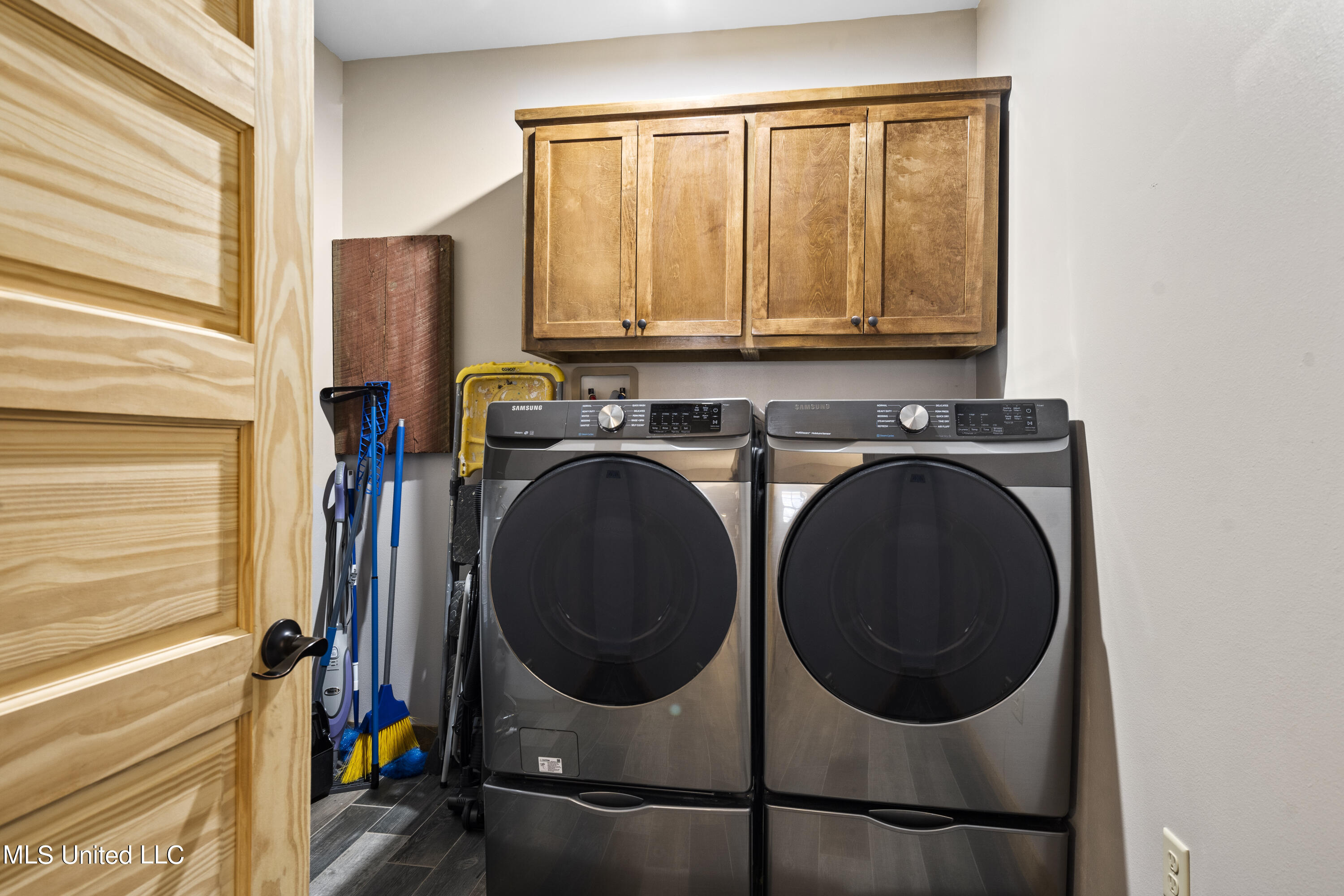 1189 Grain Elevator Road Lucedale, MS 39452 - Photo 21 of 44 laundry room