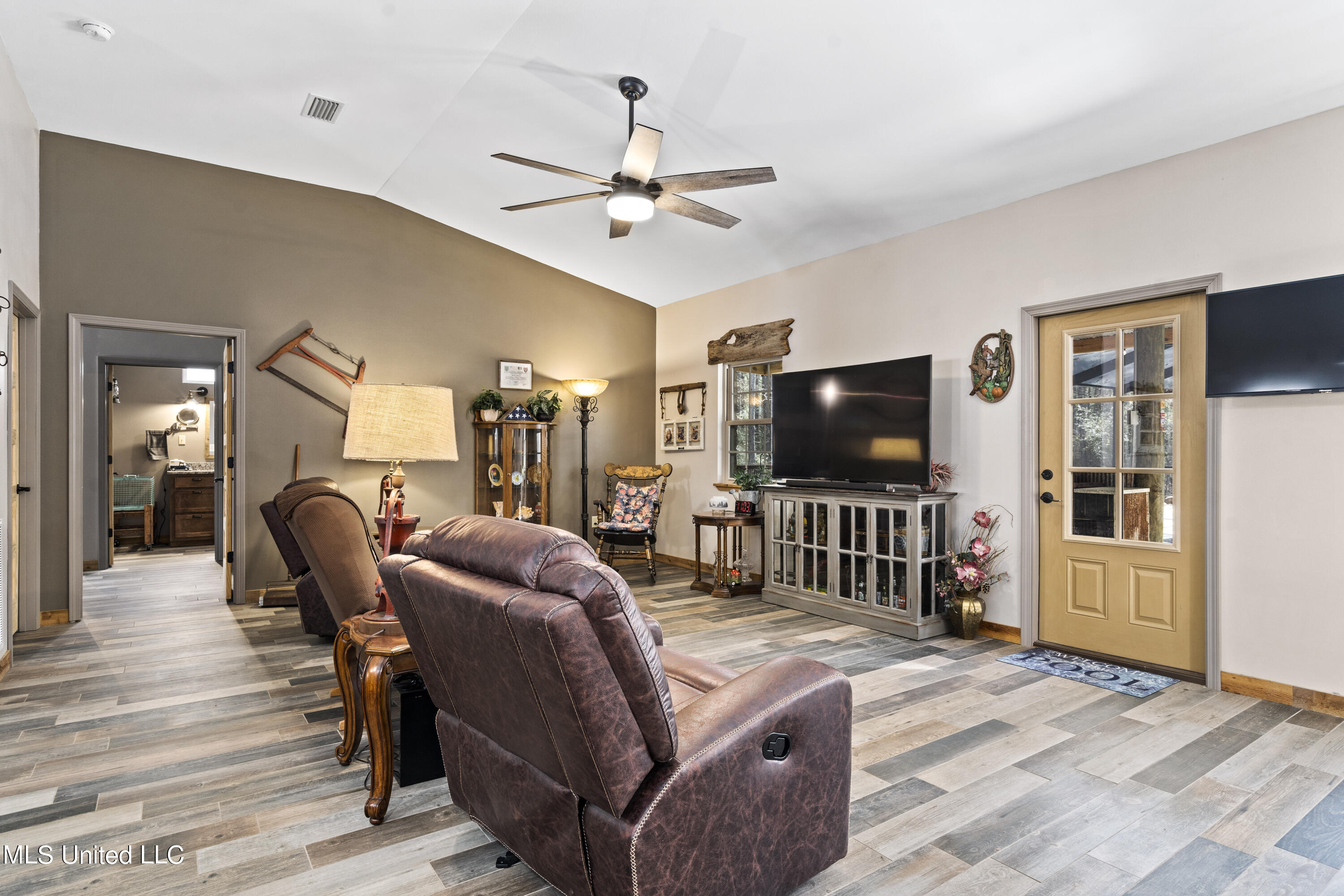 1189 Grain Elevator Road Lucedale, MS 39452 - Photo 9 of 44 living area