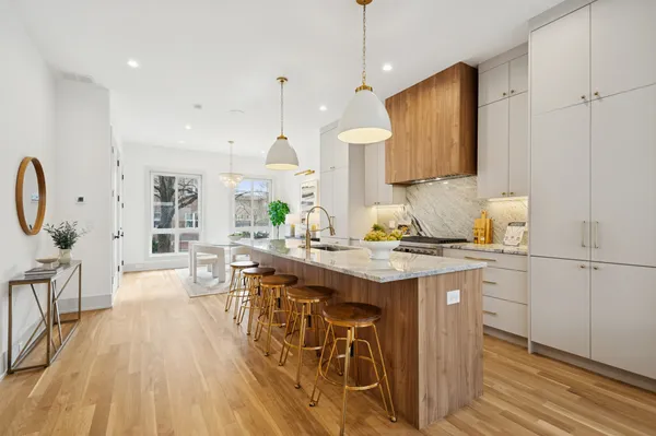 $1,229,000 | 2246 West Lyndale Street, Unit 1, Chicago, IL 60647