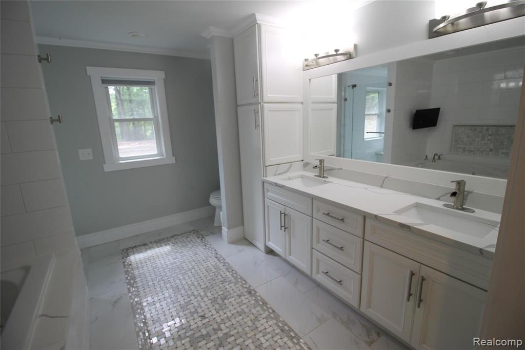 5743 South Lake George Road Dryden, MI 48428 - Photo 20 of 50