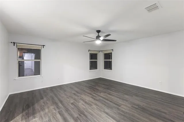 $379,999 | 7018 Lake Jackson Drive, Arlington, TX 76002