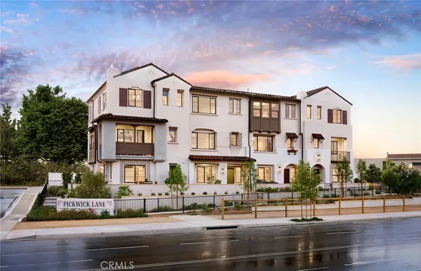 $1,353,990 | 106 Sorrel Court, Burbank, CA 91506