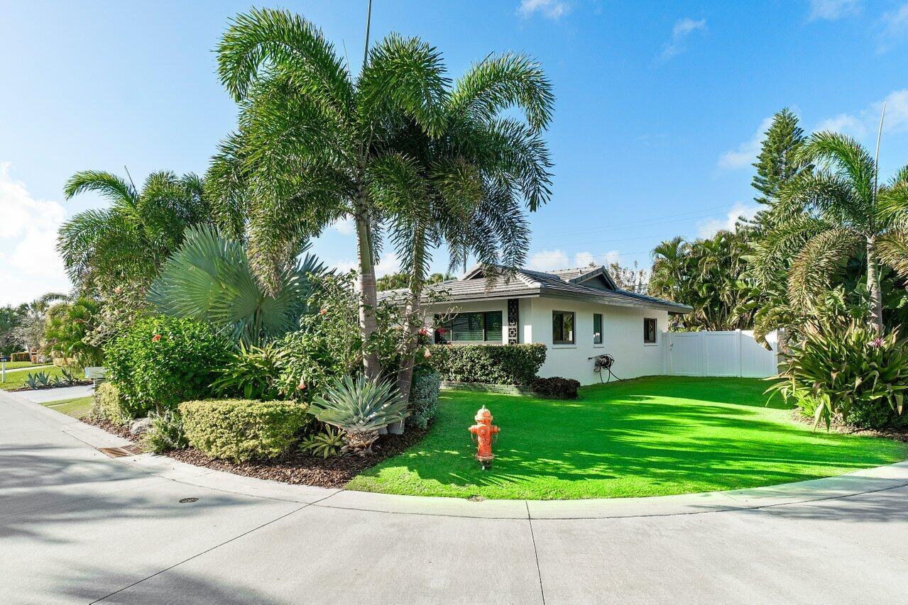 1280 Singer Drive Singer Island, FL 33404 - Photo 2 of 39 003-1280SingerDrive-WestPalmBeach-FL-334
