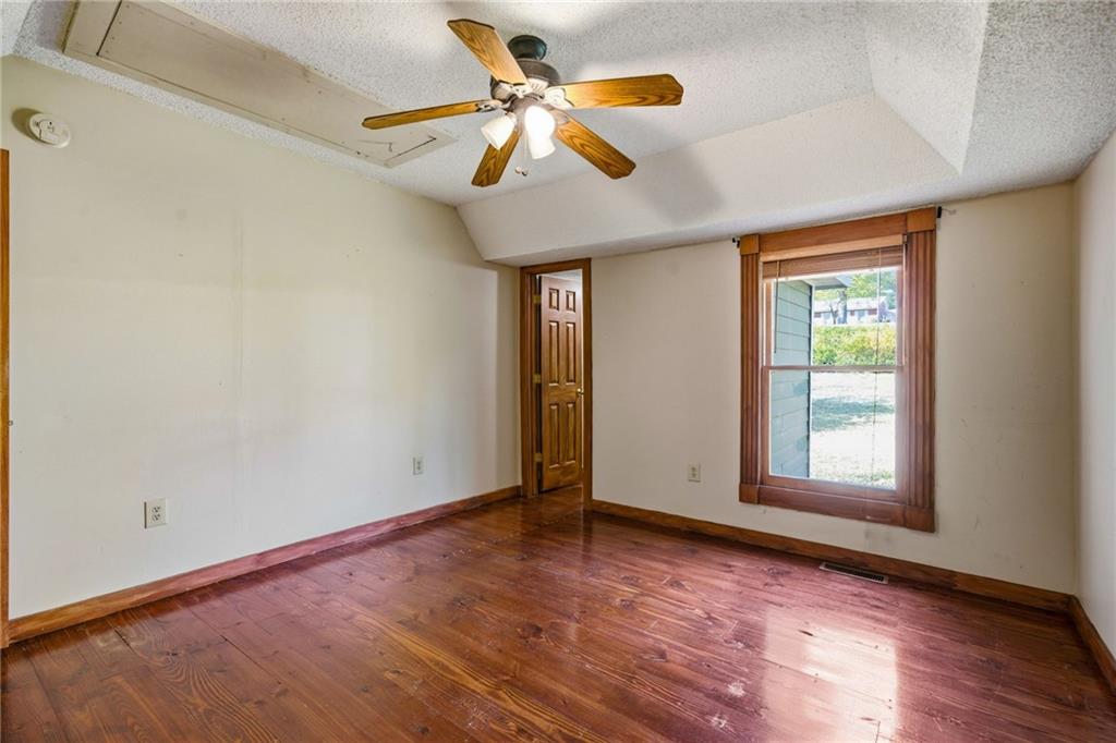 382 Main Street Talmo, GA 30575 - Photo 14 of 24