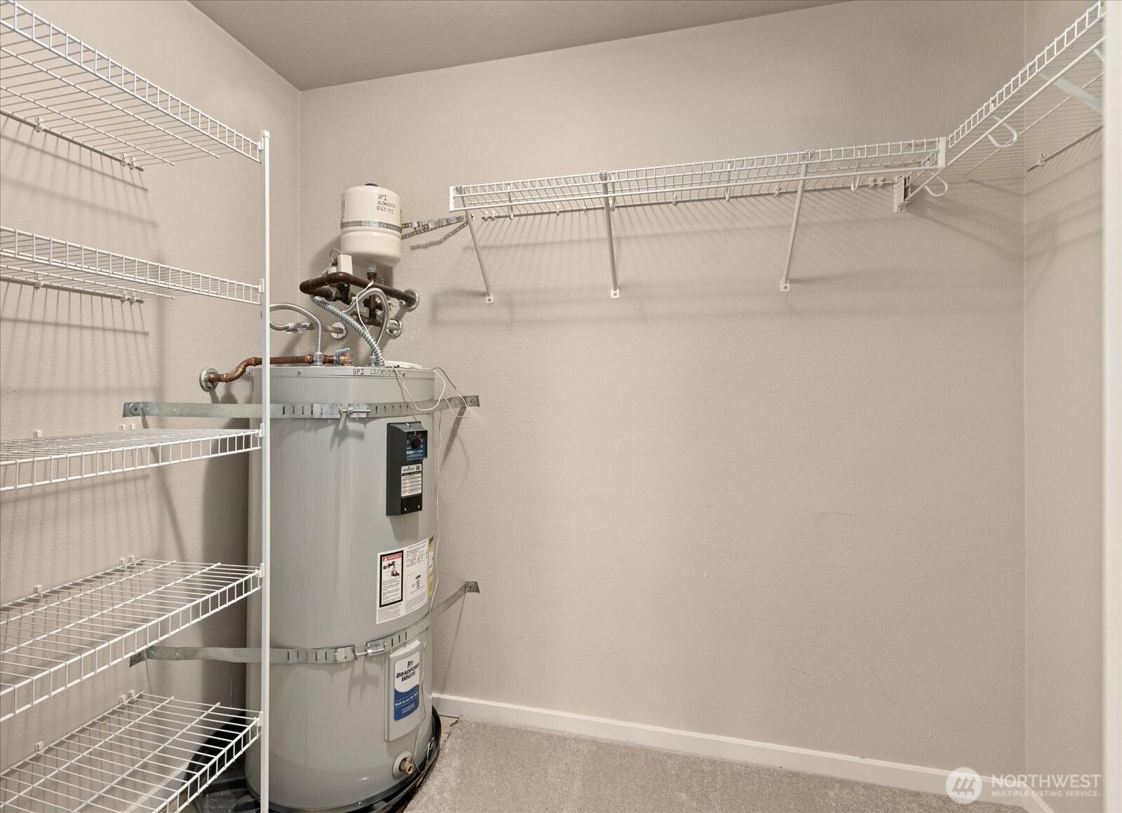 929 3rd Avenue, Unit F301 Kirkland, WA 98033 - Photo 16 of 28
