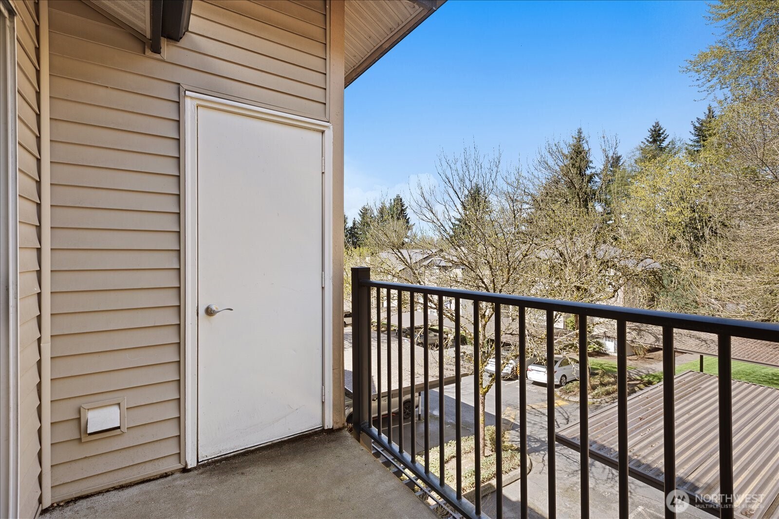 929 3rd Avenue, Unit F301 Kirkland, WA 98033 - Photo 25 of 28