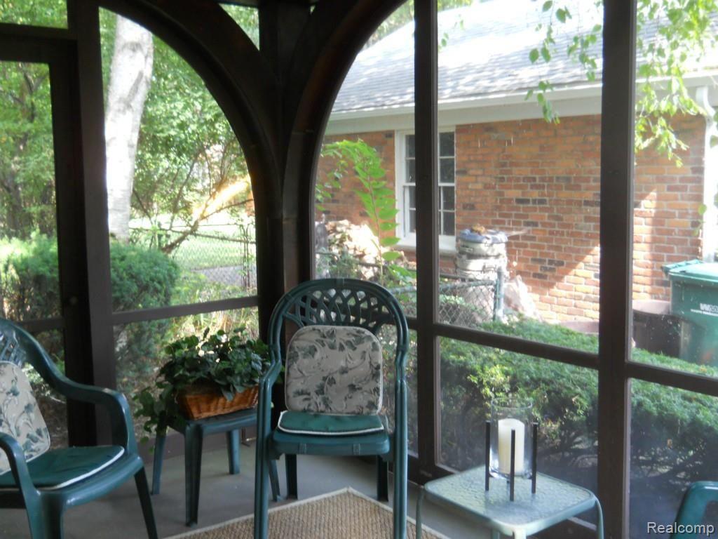 750 Westchester Road Grosse Pointe, MI 48230 - Photo 13 of 25 DSCN4452_2.jpg