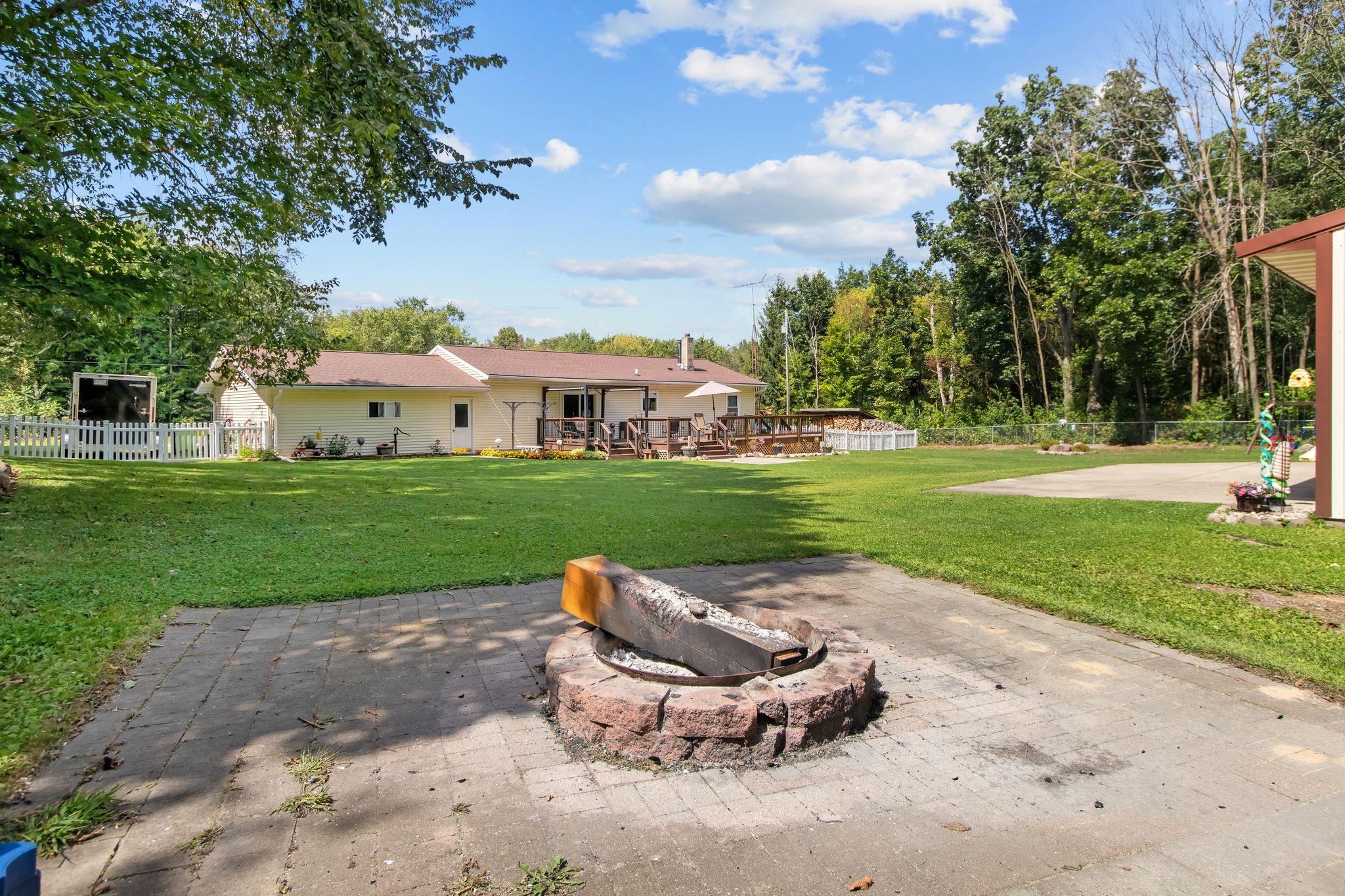 N5328 Collier Road New London, WI 54961 - Photo 10 of 49 Gallery Image 10