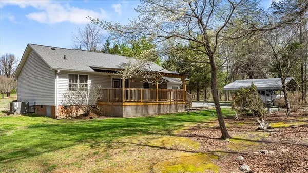 $369,900 | 6318 Cloud Road, Julian, NC 27283