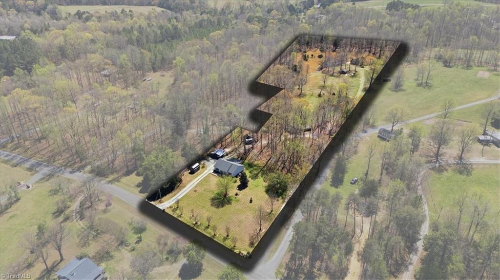 6318 Cloud Road Julian, NC 27283 - Photo 4 of 38