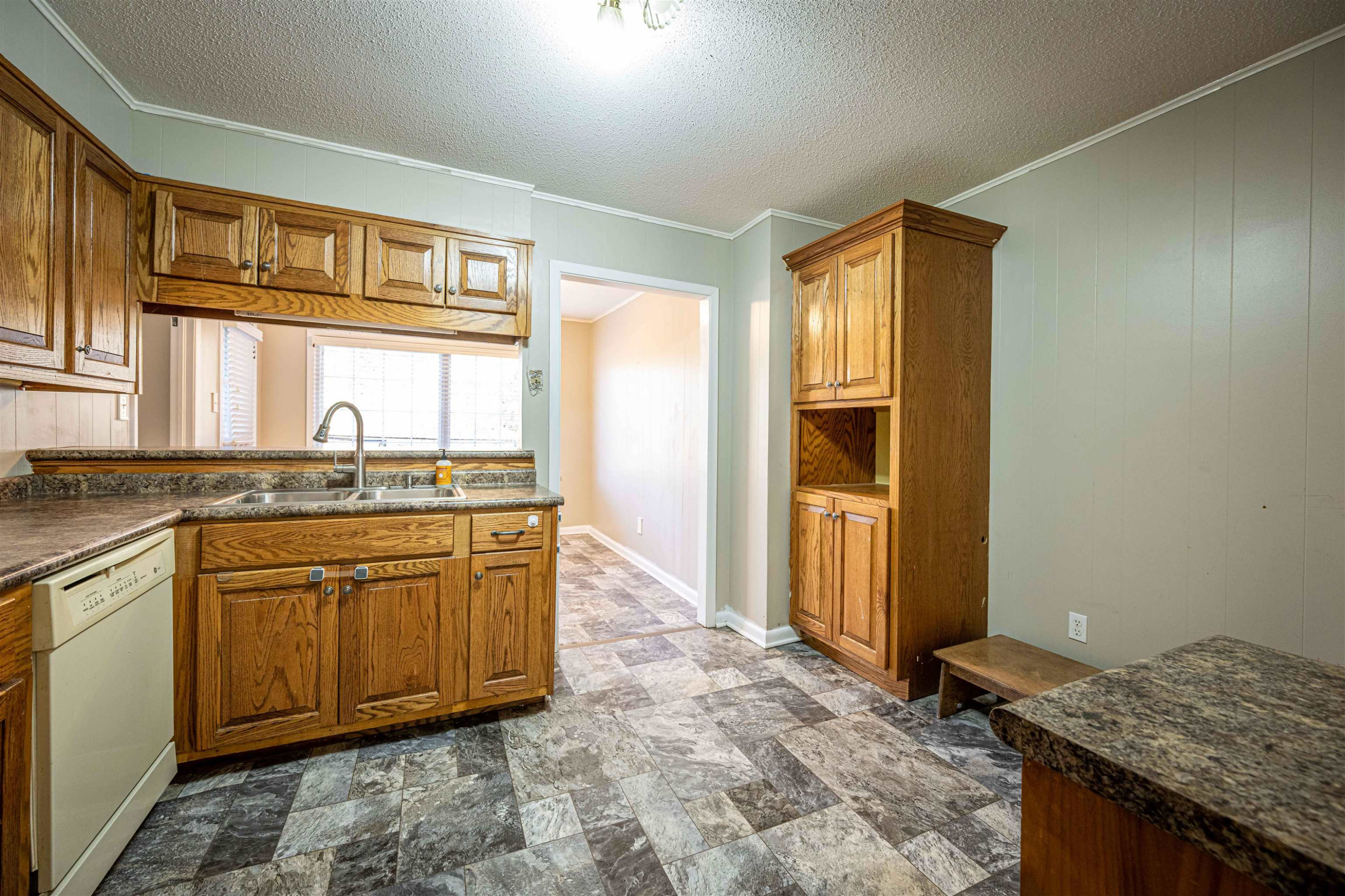 571 Madison Scott Road Parsons, TN 38363 - Photo 13 of 27 Photo 13