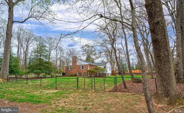 $2,250 | 1100 Springvale Road, Great Falls, VA 22066