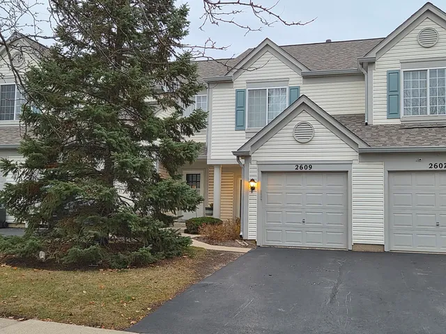 $2,350 | 2609 Carrolwood Road, Unit 2609, Naperville, IL 60540