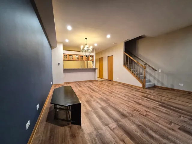 $2,350 | 2609 Carrolwood Road, Unit 2609, Naperville, IL 60540