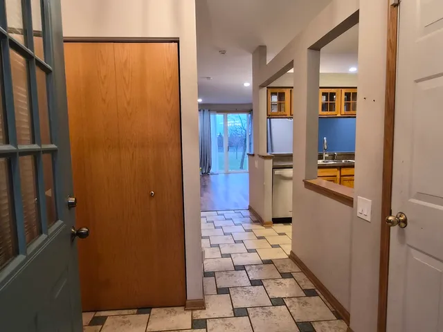 $2,350 | 2609 Carrolwood Road, Unit 2609, Naperville, IL 60540