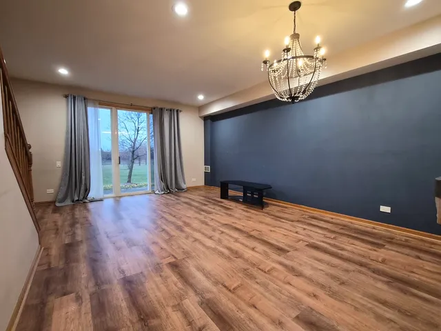 $2,350 | 2609 Carrolwood Road, Unit 2609, Naperville, IL 60540