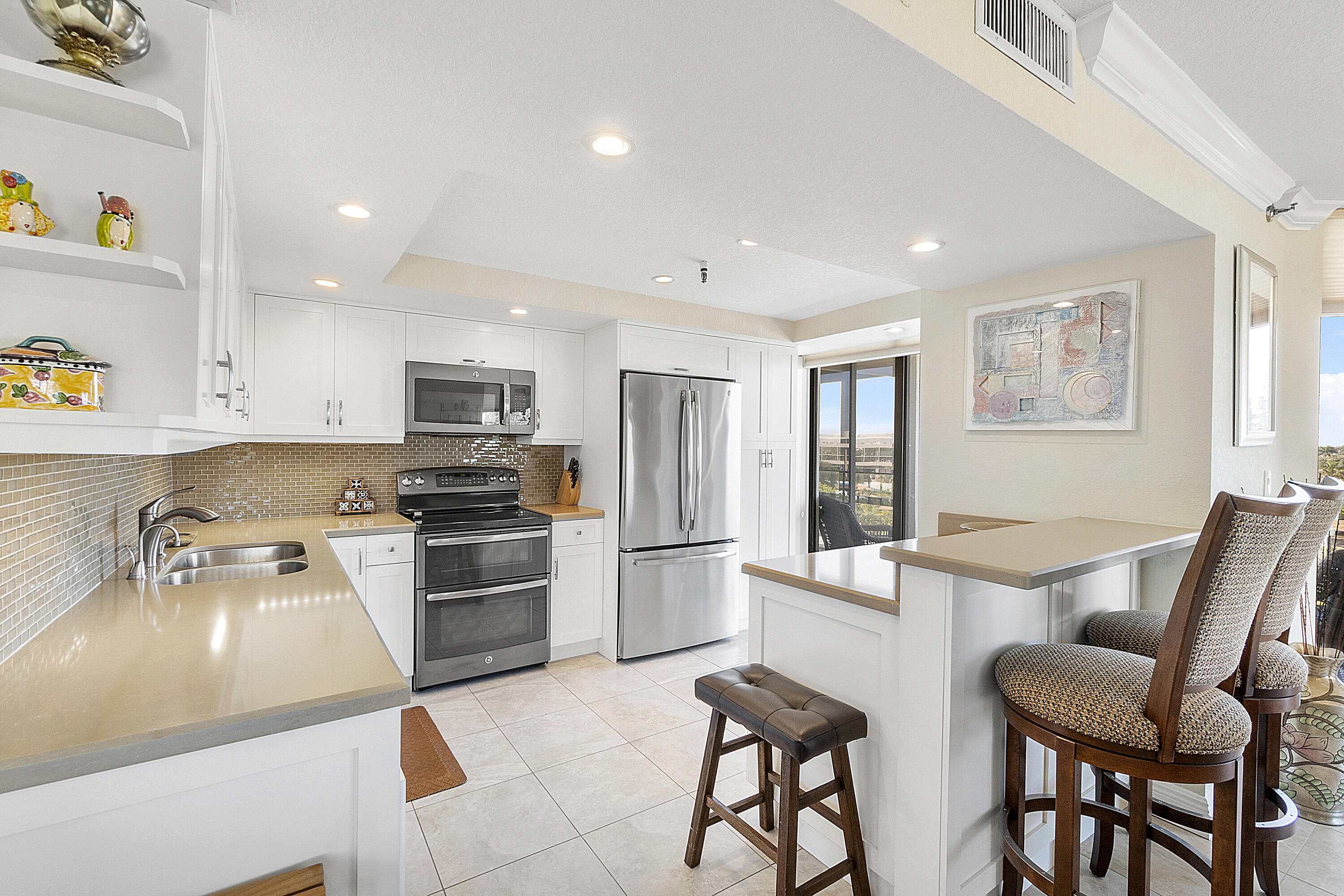 1901 South Ocean Boulevard, Unit 507 Boca Raton, FL 33432 - Photo 11 of 55 Kitchen