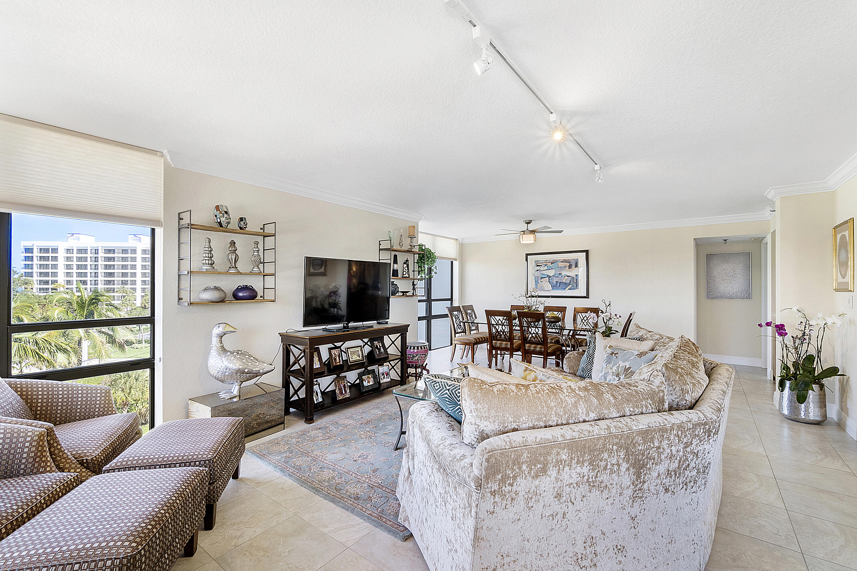 1901 South Ocean Boulevard, Unit 507 Boca Raton, FL 33432 - Photo 5 of 55 Living