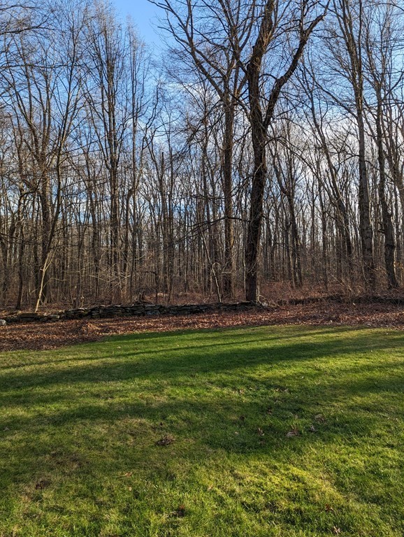 34 Colonial Road Sutton, MA 01590 - Photo 32 of 34 a view of a park