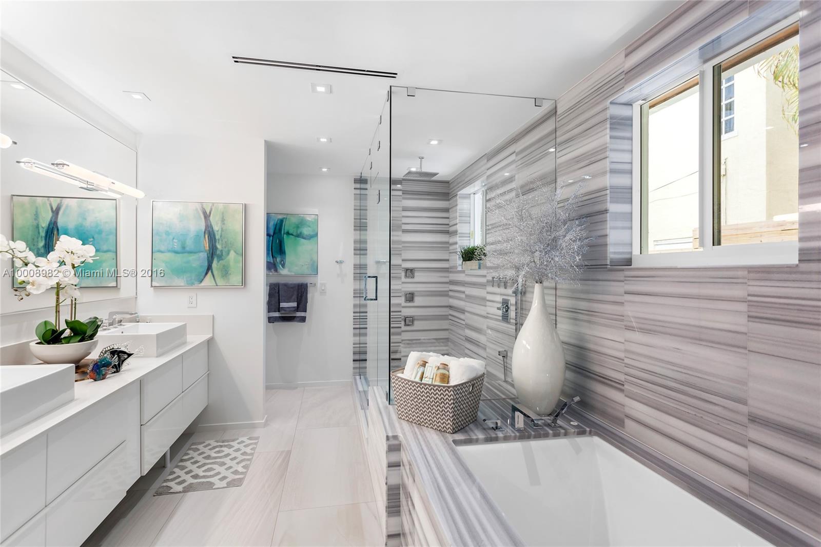 2034 Alton Road Miami Beach, FL 33140 - Photo 15 of 22 Gallery Image 15