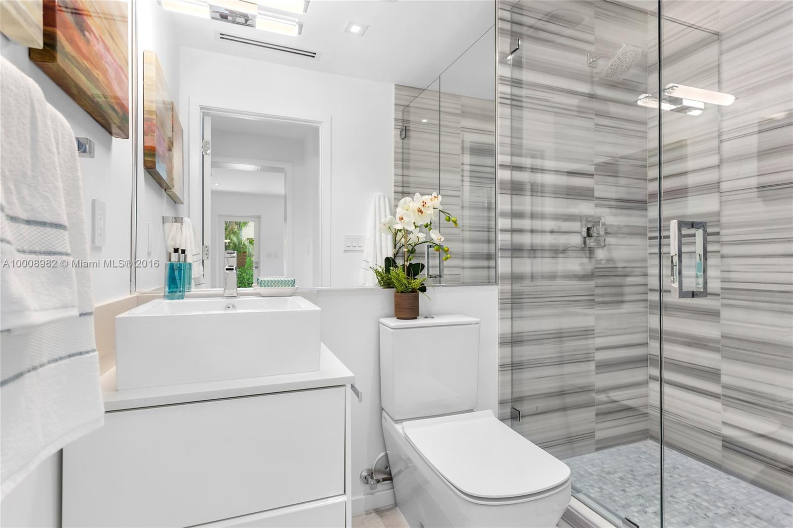 2034 Alton Road Miami Beach, FL 33140 - Photo 17 of 22 Gallery Image 17