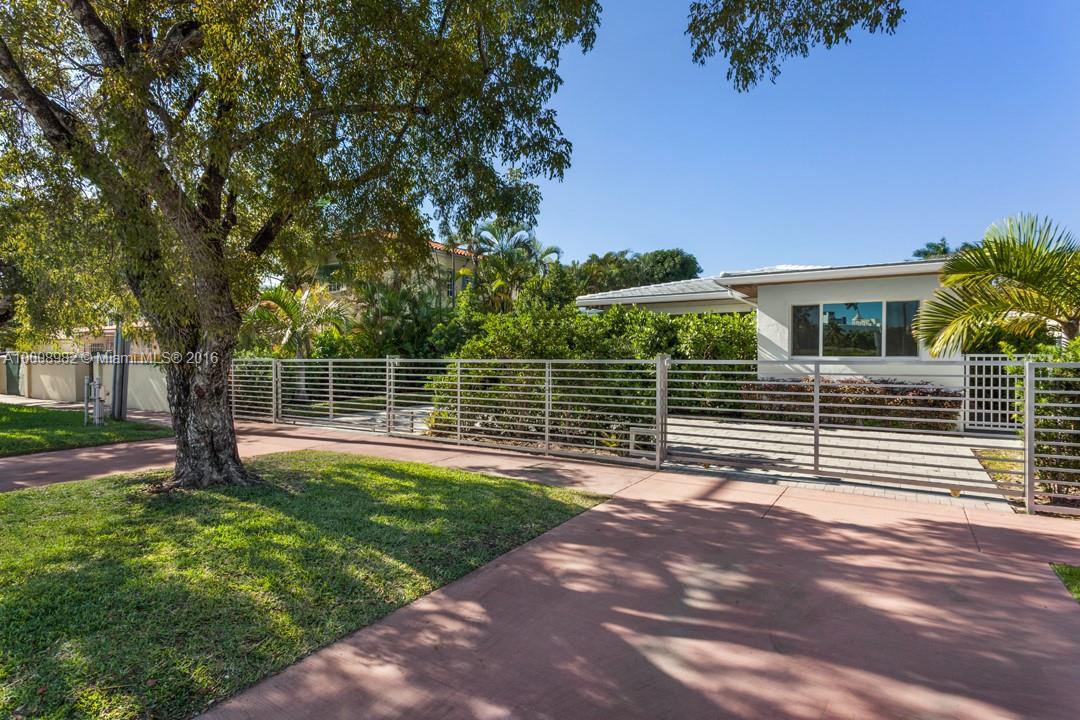 2034 Alton Road Miami Beach, FL 33140 - Photo 3 of 22 Gallery Image 3
