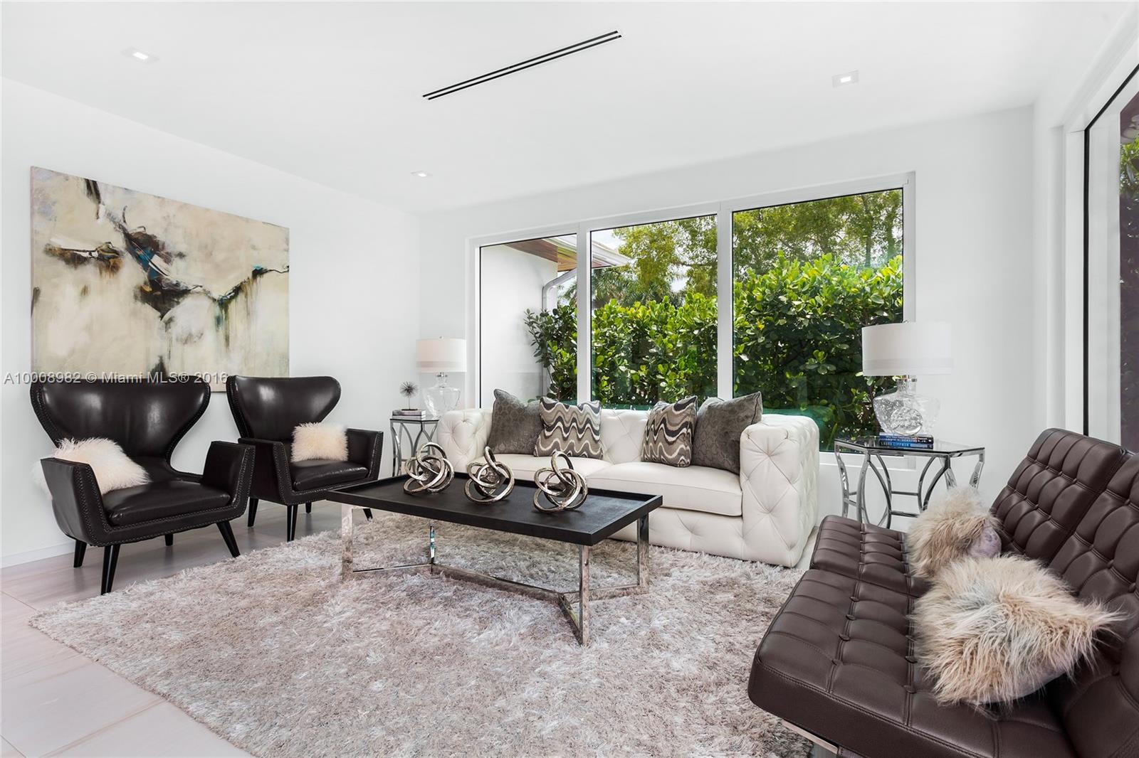 2034 Alton Road Miami Beach, FL 33140 - Photo 8 of 22 Gallery Image 8