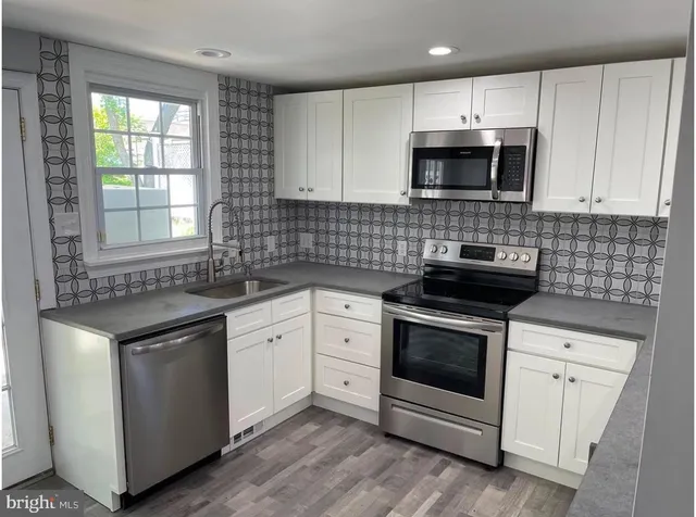 $2,395 | 425 Main Street, Royersford, PA 19468