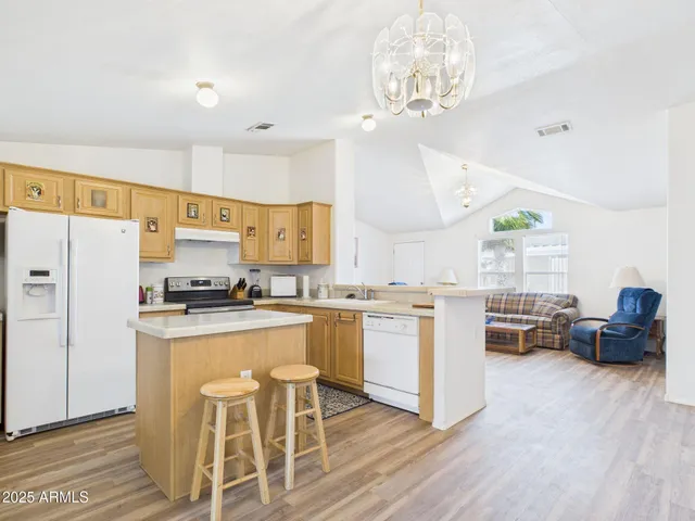 $119,900 | 3104 East Broadway Road, Unit 271, Mesa, AZ 85204