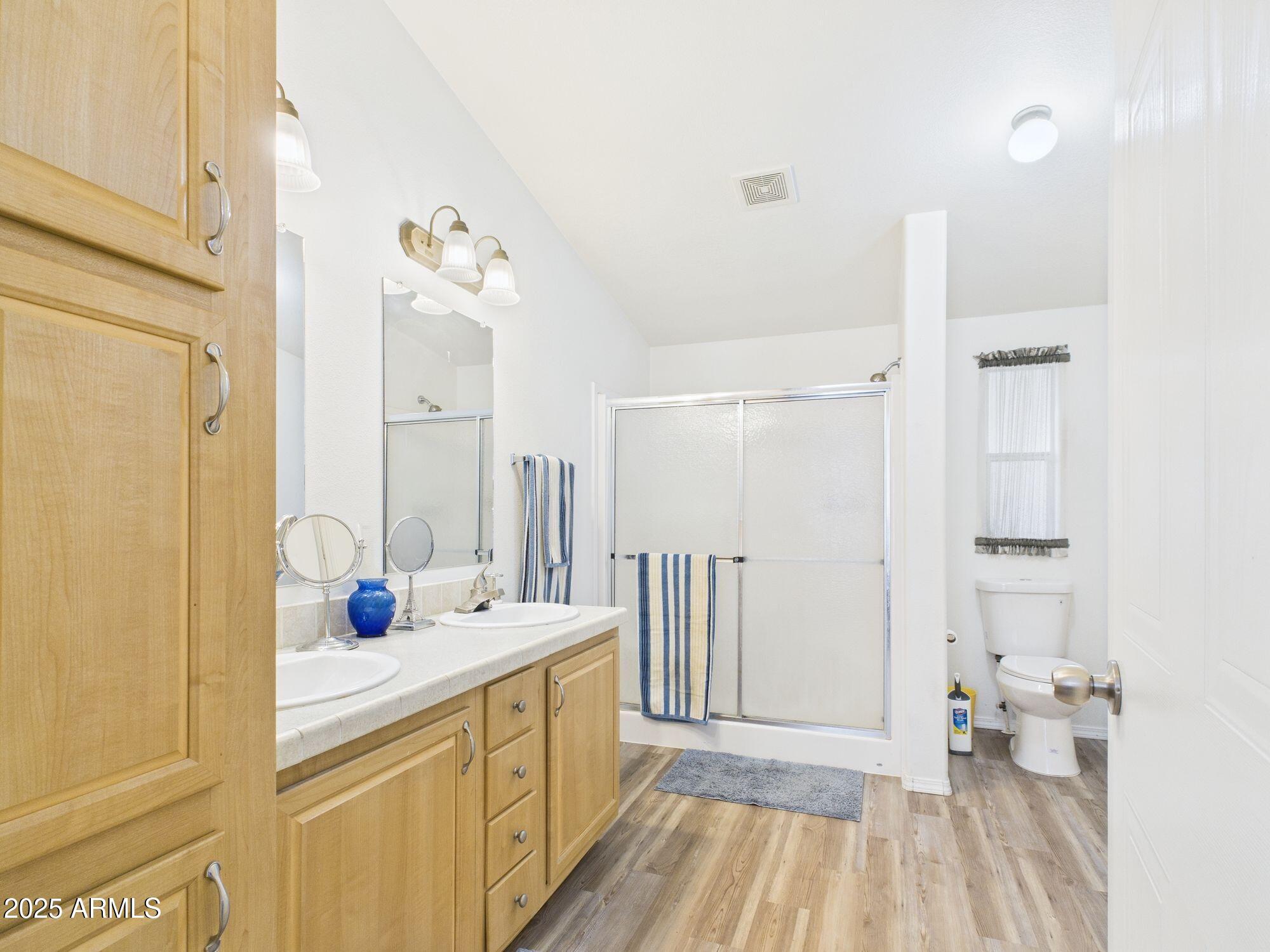 3104 East Broadway Road, Unit 271 Mesa, AZ 85204 - Photo 18 of 23 18-web-or-mls-CAM03379G0-PR0168-STILL018