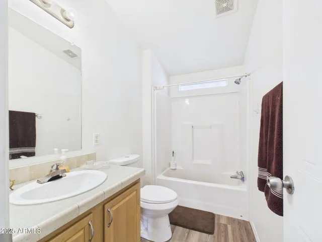 $119,900 | 3104 East Broadway Road, Unit 271, Mesa, AZ 85204