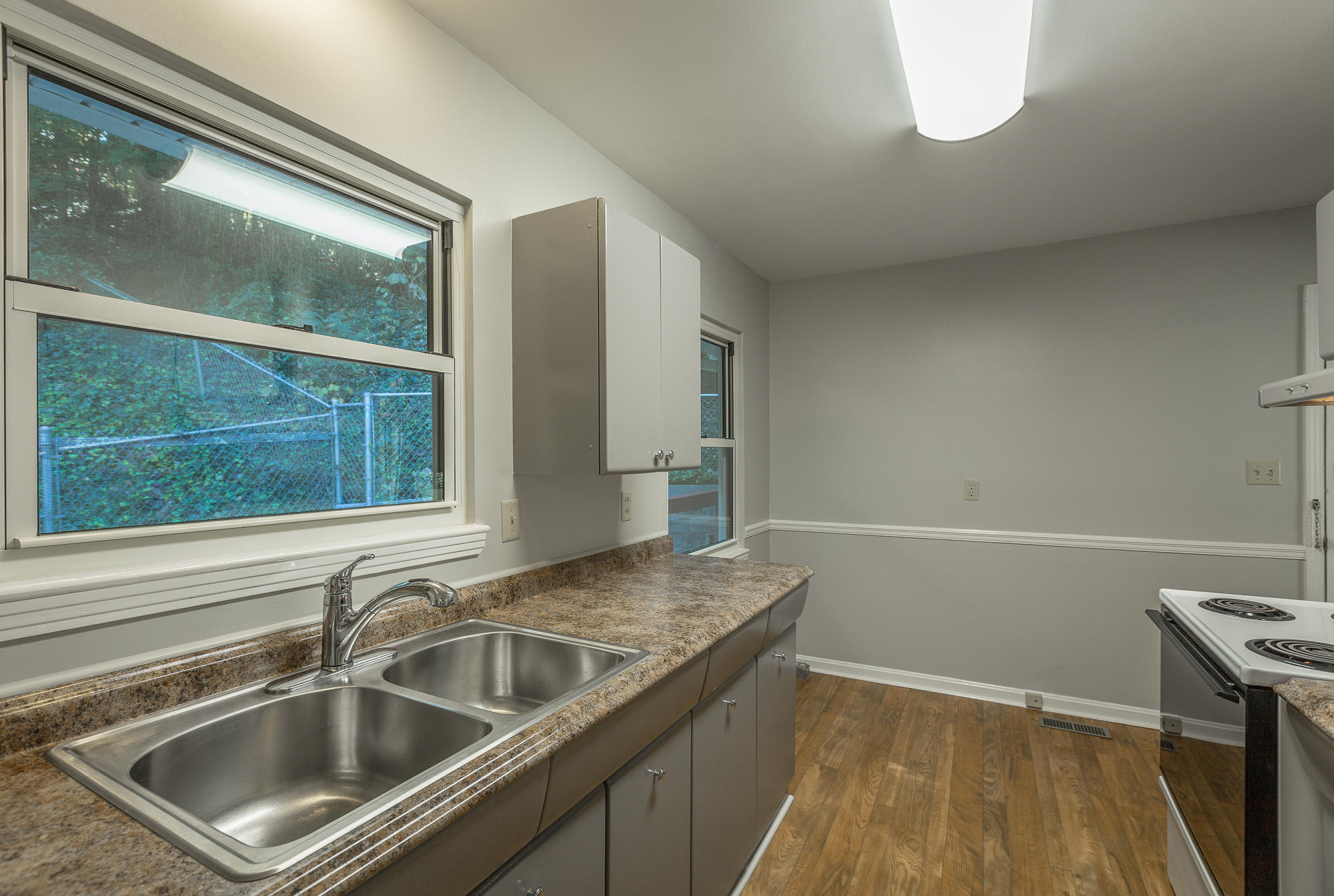 1114 Fernway Road Chattanooga, TN 37405 - Photo 13 of 45 1114 Fernway Road-14