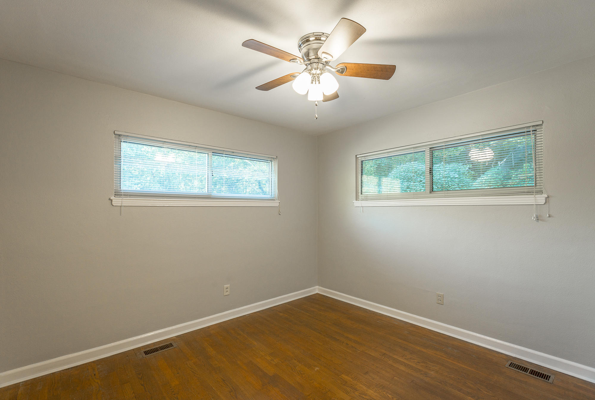 1114 Fernway Road Chattanooga, TN 37405 - Photo 29 of 45 1114 Fernway Road-30
