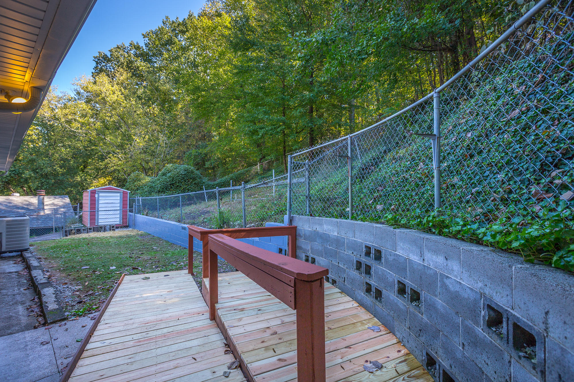 1114 Fernway Road Chattanooga, TN 37405 - Photo 35 of 45 1114 Fernway Road-43