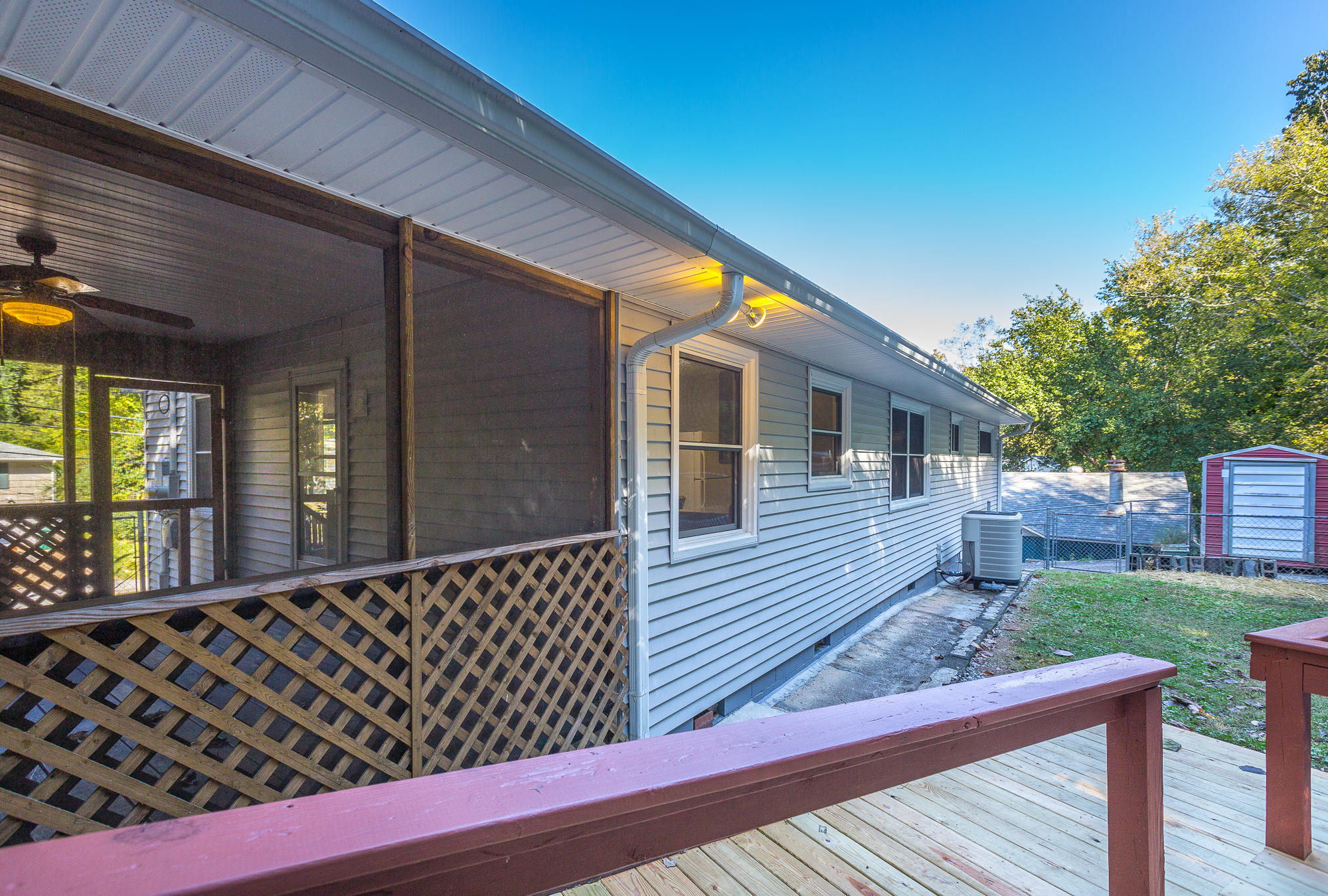 1114 Fernway Road Chattanooga, TN 37405 - Photo 36 of 45 1114 Fernway Road-44