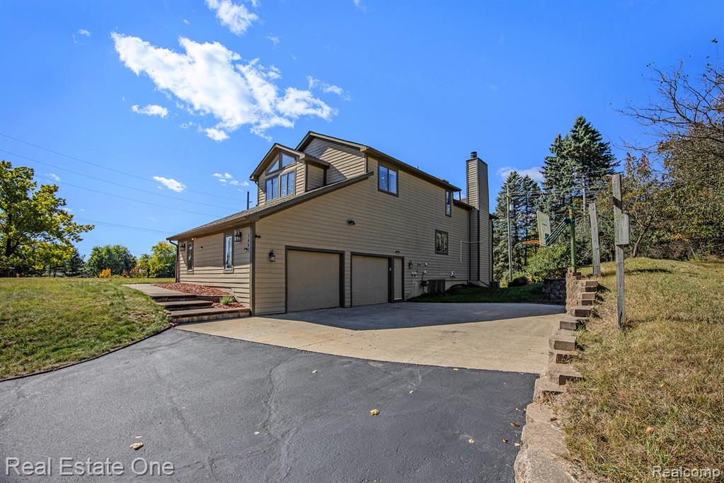 1083 North Livernois Road Rochester Hills, MI 48306 - Photo 23 of 36 Gallery Image 23