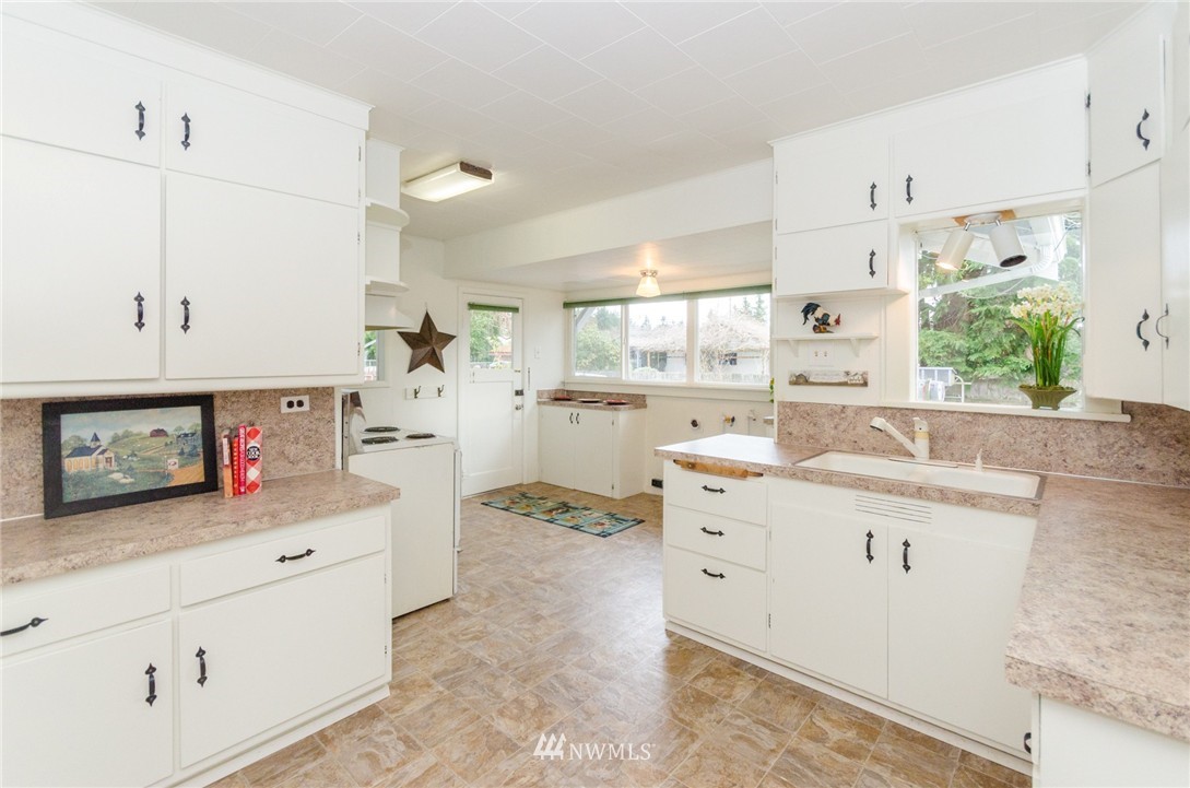 3215 Galvin Road Centralia, WA 98531 - Photo 2 of 20 Gallery Image 2