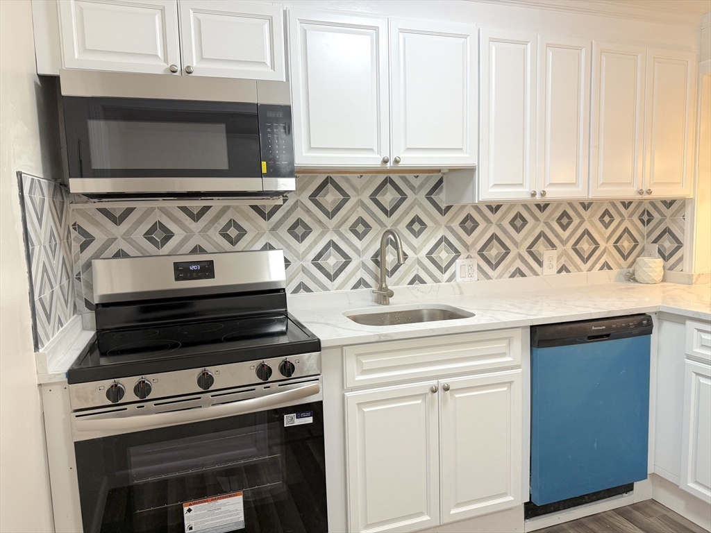 16 Erick Road, Unit 7 Mansfield, MA 02048 - Photo 13 of 30