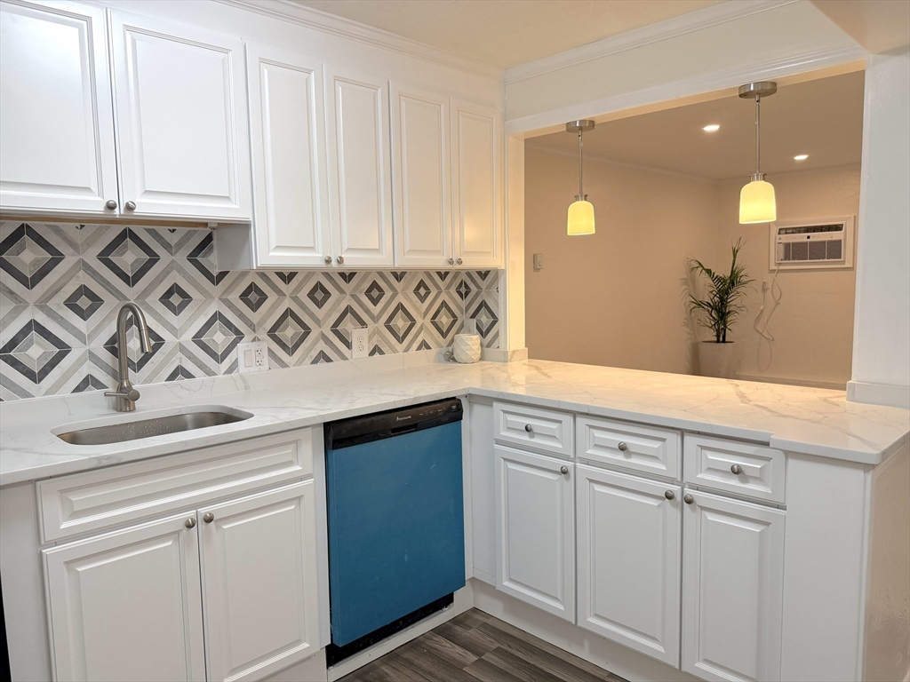 16 Erick Road, Unit 7 Mansfield, MA 02048 - Photo 14 of 30