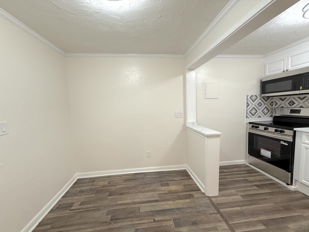 16 Erick Road, Unit 7 Mansfield, MA 02048 - Photo 17 of 30